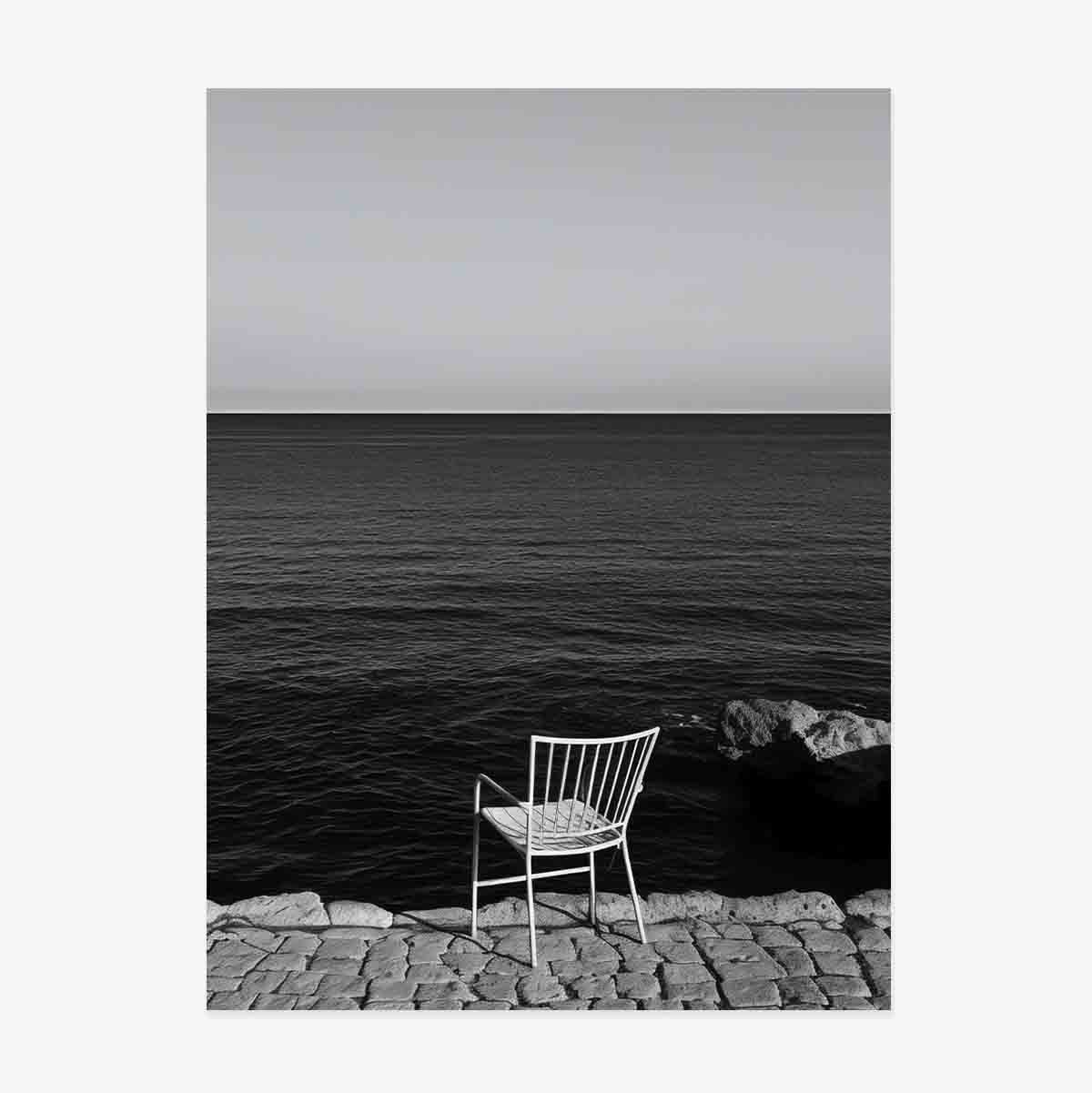 Poster “Sedia solitaria al mare”