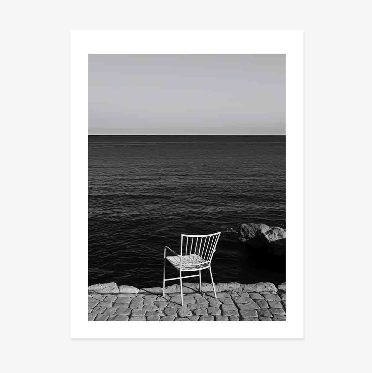 Poster “Sedia solitaria al mare”